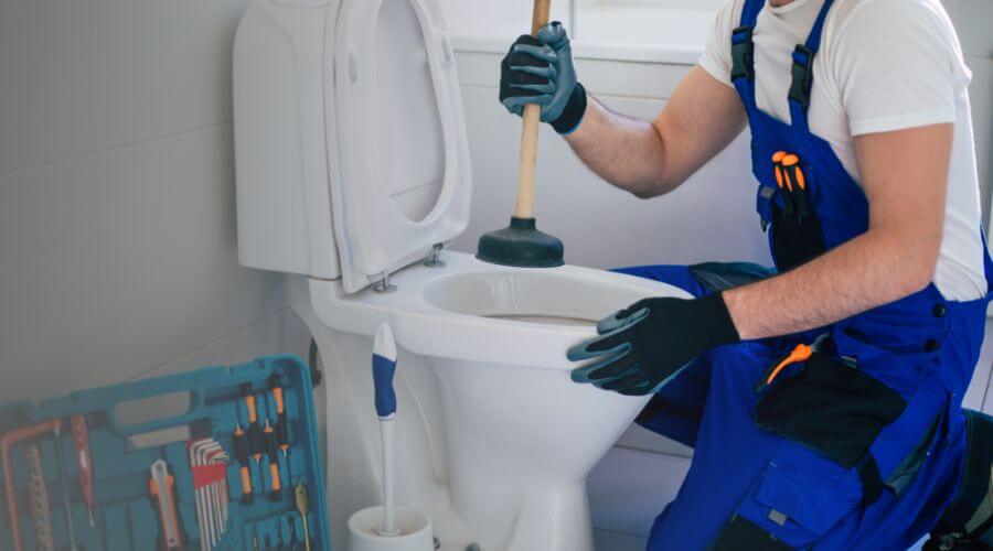 Professional septic pumping service in Sandia, TX